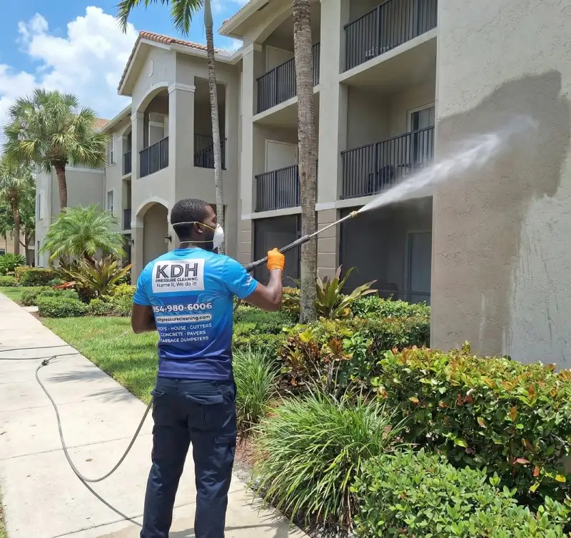Exterior Cleaning for HOAs Miramar FL